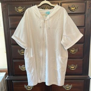 Kim Rogers Woman bathing suit coverup. White size 3X